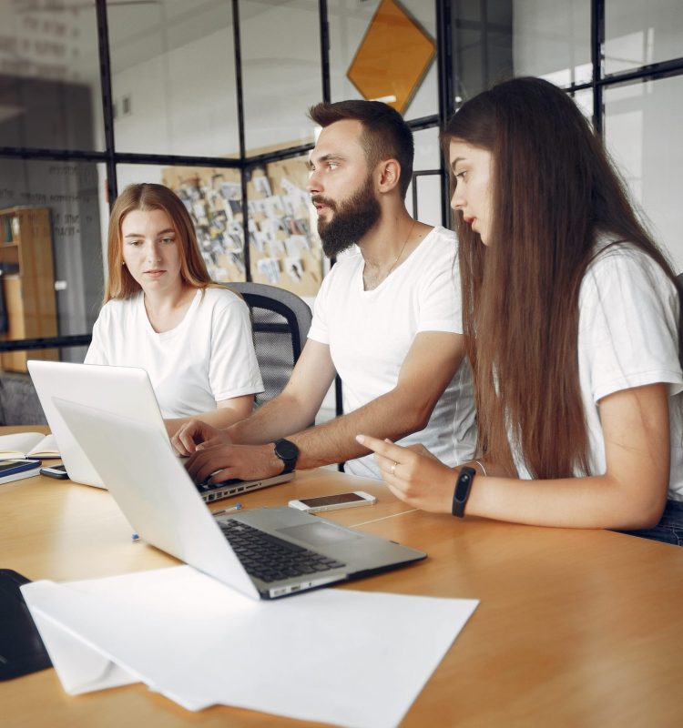 Students create a new project. Team working in a office